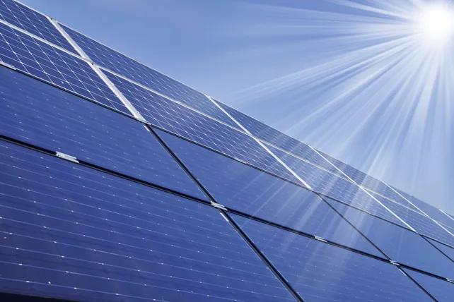 Commercial solar panels - image 2