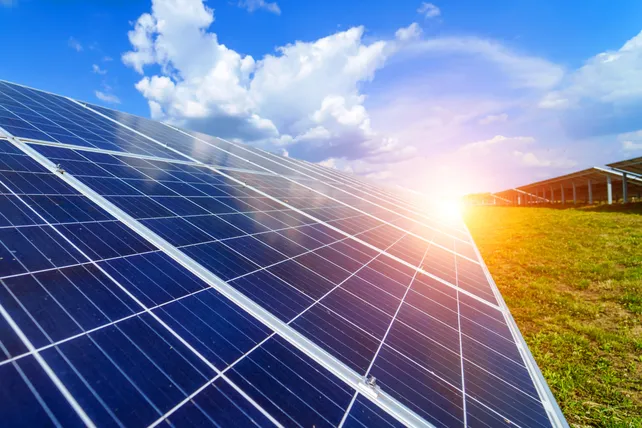 Commercial solar panels - image 8